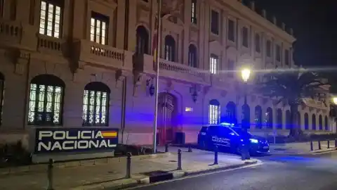 Imagen 1 de En Valencia fue aprehendido un individuo que era buscado en Argelia por supuestamente atropellar a su cuñado.