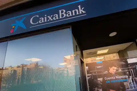Imagen 1 de CaixaBank ofrecerá Movistar Plus+ de manera gratuita para atrapar nuevos clientes.
