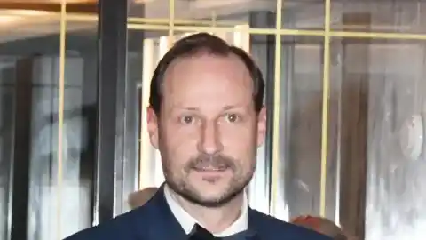 Imagen 1 de Haakon de Noruega habla de Irán y de la salud de su padre, pero no sobre su supuesta crisis con Mette-Marit