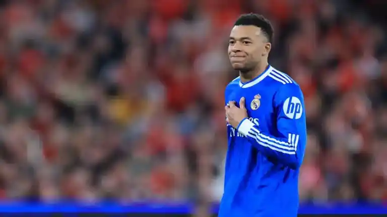 Imagen 1 de El Real Madrid acude a médicos franceses por la lesión de Mbappé: con un esguince y sin plazos