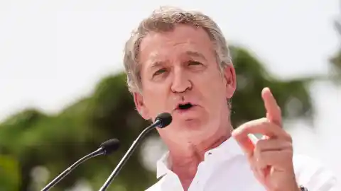 Imagen 1 de Feijóo insta al Rey Emérito a volver tras desclasificación