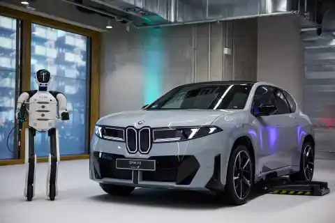 Imagen 1 de BMW comenzará a usar robots humanoides en la producción de sus coches en Europa
