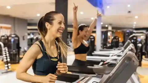 Imagen 1 de Los fisioterapeutas de Madrid y sus claves para entrenar en el gym: "El esfuerzo debe estar entre 7 y 8, en una escala de 10. Si es menos, no vas a conseguir la mejora que te gustaría"
