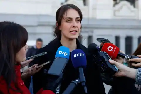 Imagen 1 de Cuando la política irrumpe en la gramática