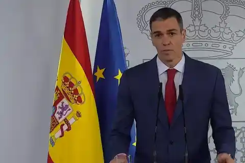 Imagen 1 de Sánchez recupera el 'no a la guerra' para mantener el desafío a Trump: "Es ingenuo practicar un seguidismo ciego y servil"