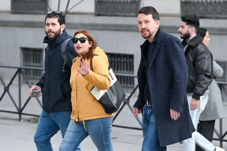Imagen 1 de Pablo Iglesias admite quizás paternalismo al guardar datos del móvil