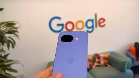 Imagen 1 de Llevo varias semanas usando el Google Pixel 10a y te confirmo qué es lo que lo diferencia del 9a