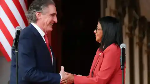 Imagen 1 de Doug Burgum llega a Caracas con 24 empresas energéticas