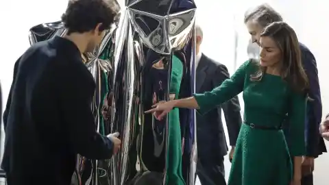 Imagen 1 de Reina Letizia inaugura ARCO y recibe a los Grandes Duques