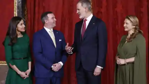 Imagen 1 de Los nuevos grandes duques de Luxemburgo, de visita en España, muestran 'feeling' con los reyes Felipe y Letizia
