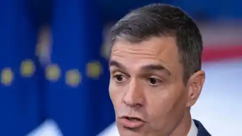 Imagen 1 de 'The Economist' señala lo que le está pasando a Pedro Sánchez en España pese a los aplausos que está provocando en Europa