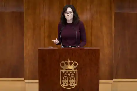 Imagen 1 de Ayuso anuncia un Plan Vive Universitario con otra colaboración público-privada, ahora para construir residencias de estudiantes