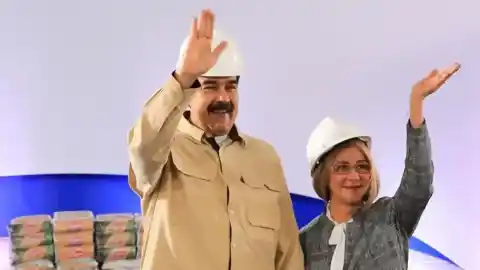 Imagen 1 de Esposa de Maduro pide desestimar caso por falta de licencia