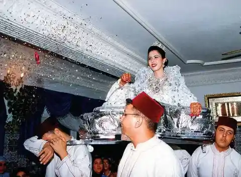 Imagen 1 de Imposible casarse en Marruecos: la huelga de los notarios islámicos arruina las bodas en Ramadán