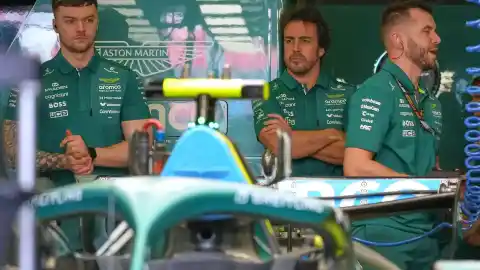 Imagen 1 de Fernando Alonso no sale en libres de Australia por fallo