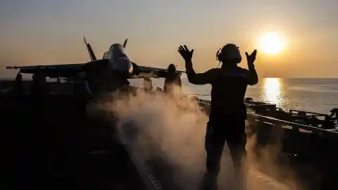Imagen 1 de Irán asegura haber inutilizado portaavines Lincoln en Arabia