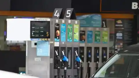 Imagen 1 de Un fallo de Hacienda deja sin combustible al cuarto mayor distribuidor de España y afecta a 570 gasolineras