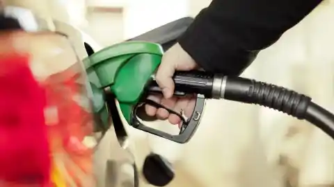 Imagen 1 de El petróleo está fuera de control y la gasolina no sigue las reglas