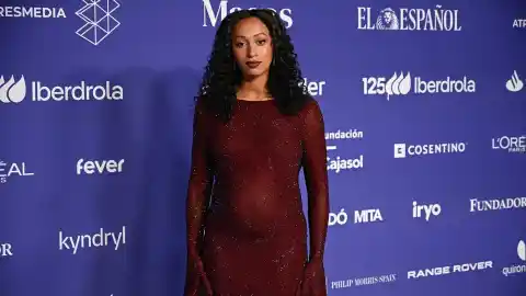 Imagen 1 de De Ana Peleteiro, luciendo embarazo, a Chenoa: los mejores 'looks' en la gala 'Las Top 100 Mujeres Líderes'