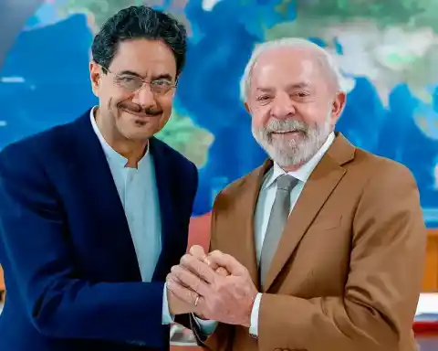 Imagen 1 de Iván Cepeda le da brillo internacional a su campaña con visitas a Lula, Pedro Sánchez y Claudia Sheinbaum