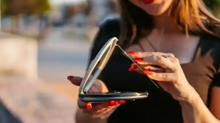 Imagen 1 de Reconecta con tu Discman o cámara antigua: cada vez más gente se suma al “2026 analógico”