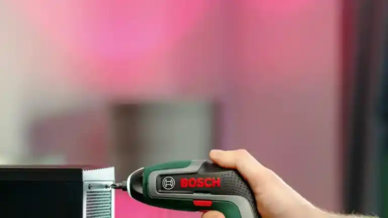 Imagen 1 de Bosch IXO baja 34,59 euros en Amazon y es ideal para reparaciones caseras