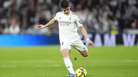 Imagen 1 de Así fue el histórico gol de Arda Güler desde más de 60 metros: "El portero no estaba bien colocado"
