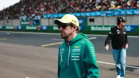 Imagen 1 de Fernando Alonso abandona en Shanghai tras vibraciones peligrosas de su motor Honda