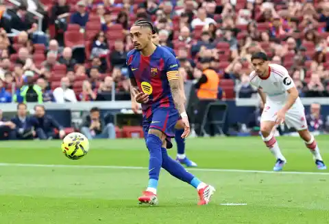 Imagen 1 de El Camp Nou acoge a 56.483 socios en jornada culé