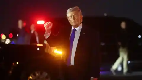 Imagen 1 de Trump advierte futuro oscuro para la OTAN si no apoyan su estrategia en Irán