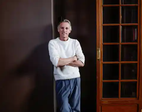 Imagen 1 de Jesús Calleja justifica su voracidad tras un día intenso viajando por España.