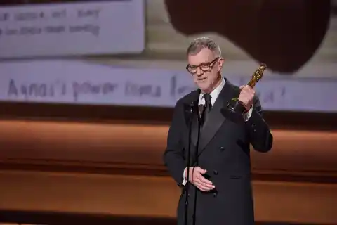 Imagen 1 de Los Oscar coronan a Paul Thomas Anderson: 'Una batalla tras otra' manda con seis premios y 'Sirat' se va de vacío