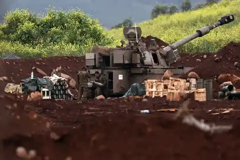 Imagen 1 de Israel confirma operación limitada contra bastiones clave de Hezbolá en el sur del Líbano