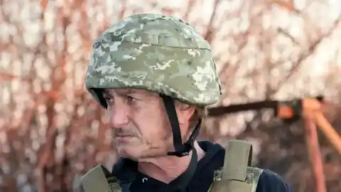 Imagen 1 de El motivo por el que Sean Penn no recogió su premio Oscar: spoiler, su ausencia es más que habitual en las galas