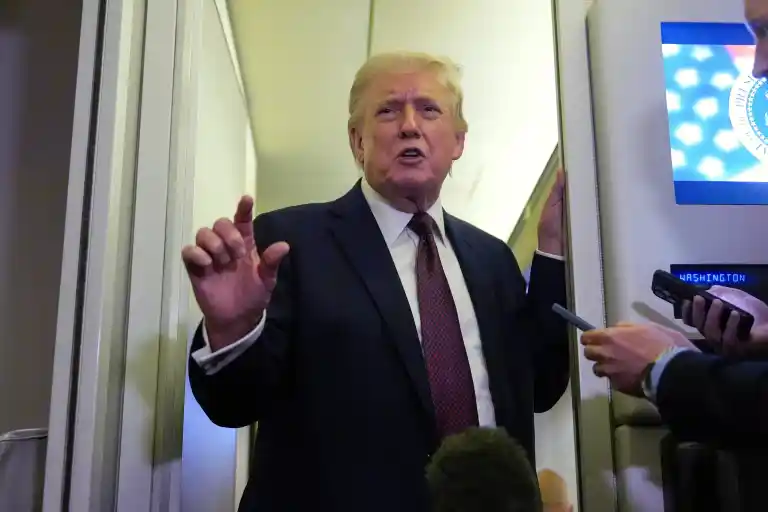 Imagen 1 de Trump critica su mala gestión mediática en 1997 según el periodista Marc Singer.