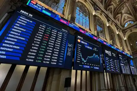 Imagen 1 de El petróleo sube y reactiva las dudas en la Bolsa española