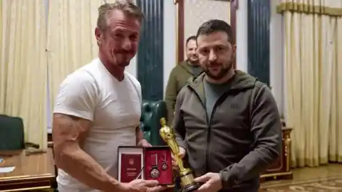Imagen 1 de Sean Penn obtiene su tercer Oscar sin asistir a la gala