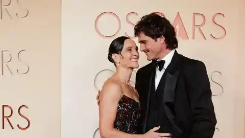 Imagen 1 de La historia de superación de la madre de Jacob Elordi, el actor de moda de origen vasco: "Es la mejor persona que he conocido"