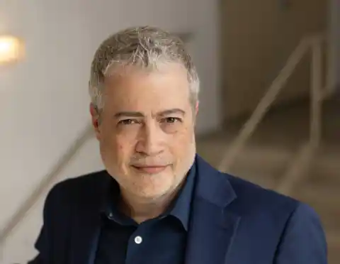 Imagen 1 de Matthew Lieberman: la soledad duele tanto como el dolor