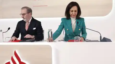 Imagen 1 de Banco Santander aprueba ampliación de capital por 12.200 millones para comprar Webster Bank
