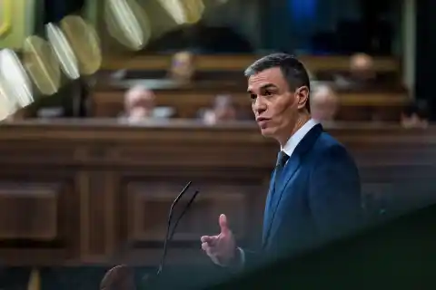 Imagen 1 de Sánchez y Feijóo se enfrentan en el Congreso tras la guerra de Irán por primera vez desde febrero.