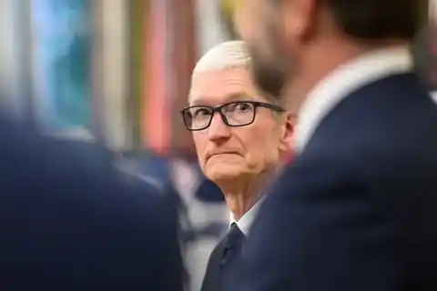 Imagen 1 de "No puedo imaginarme la vida sin Apple". Tim Cook habla por primera vez de los rumores sobre su jubilación