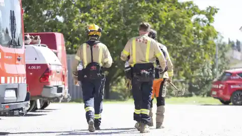 Imagen 1 de Cuatro heridos tras el incendio en un piso de Badalona: uno está en estado crítico
