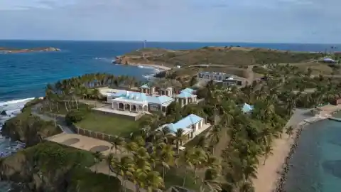 Imagen 1 de "Para la niñas": las obscenas revelaciones del interiorista de la isla de los abusos de Epstein