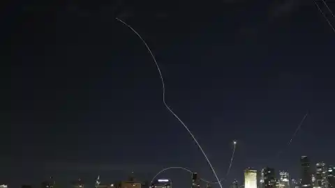 Imagen 1 de Qué son las bombas de racimo, los misiles iraníes que logran atravesar la Cúpula de Hierro israelí