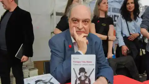 Imagen 1 de Abad Faciolince, Samanta Schweblin y Vila-Matas, entre los finalistas del Premio AENA de Narrativa, dotado con un millón