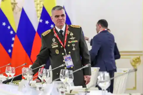 Imagen 1 de Delcy Rodríguez destituye a Vladimir Padrino al frente del Ministerio de Defensa