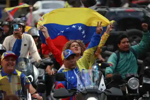 Imagen 1 de Venezuela suspende jornada laboral tras ganar Clásico Mundial