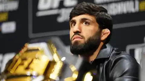 Imagen 1 de UFC mantiene a Tsarukyan fuera del título por motivos