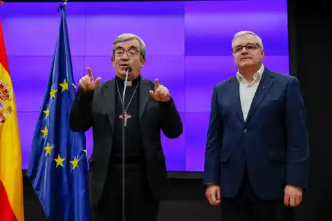 Imagen 1 de Iglesia española aplaza firma de protocolo por cuantías